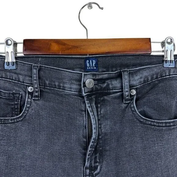 GAP True Skinny Gray wash Distressed Knee Denim Jeans Size 30 - Picture 3 of 8